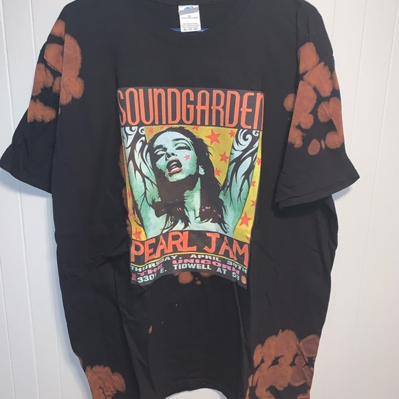 Other - CLASSIC UNICORN CONCERT BLEACHED BAND SHIRT NEW